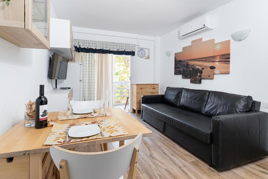 Vista Bonita Apartment เบนัลมาเดนา ภายนอก รูปภาพ