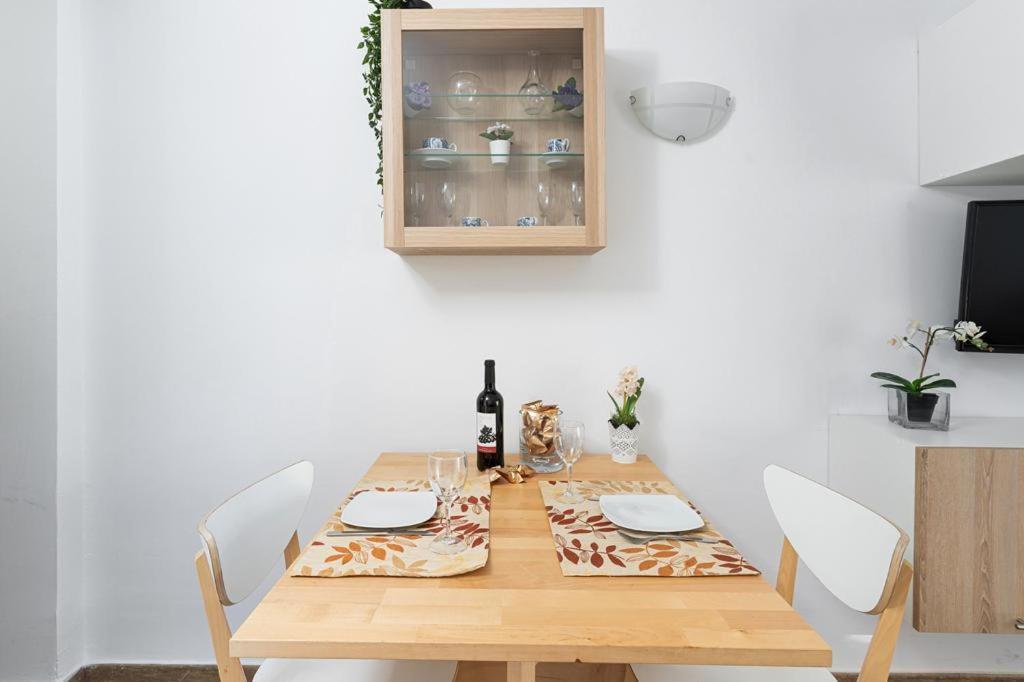 Vista Bonita Apartment เบนัลมาเดนา ภายนอก รูปภาพ